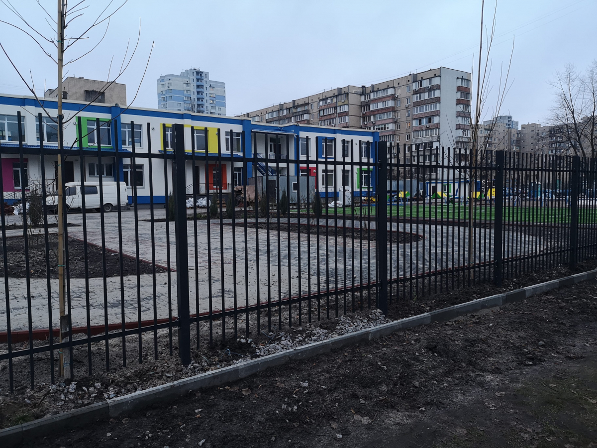 Влаштування паркану та воріт в Києві